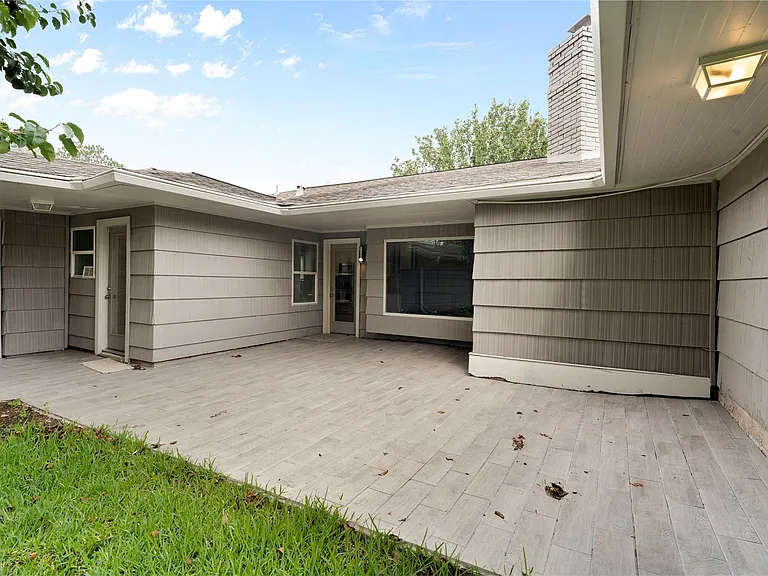 5027 Wigton Dr — Photo 25