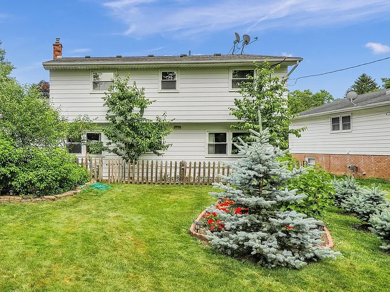 4705 Kingswood Dr — Photo 35