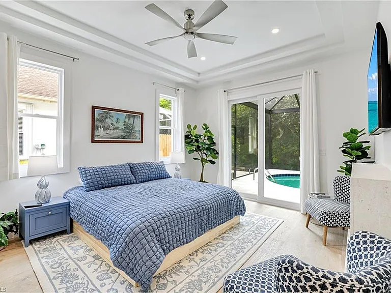 2515 Royal Palm Ct — Photo 15