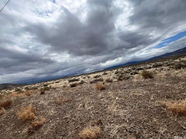 4735 Micro Ave, Silver Springs, NV 89429
