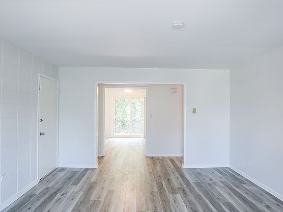 4th image of 100 Marlene Ct #3