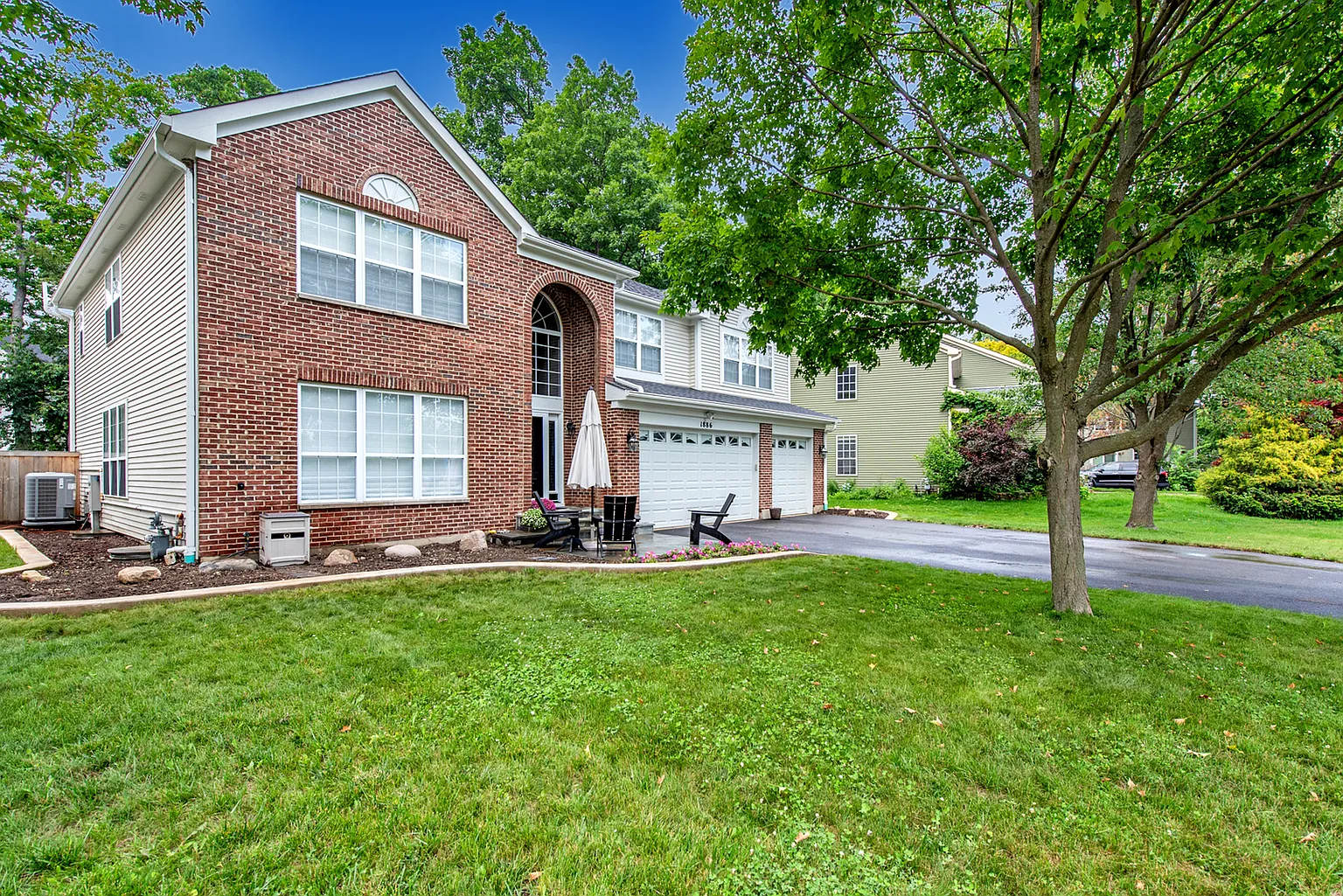 1886 S Osprey Ln photo 1