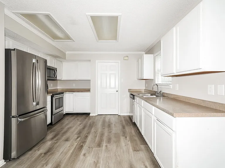 10867 Delphi Dr — Photo 9