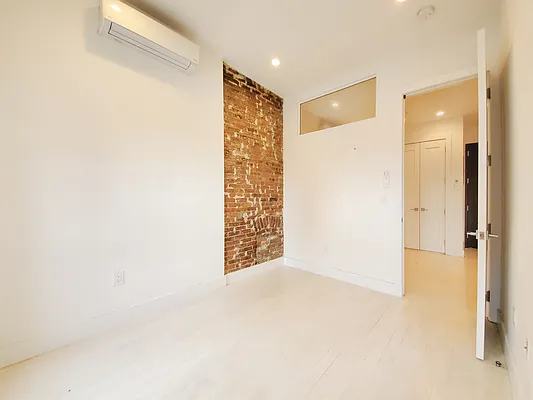 Rented by Citified Realty Group LLC | media 9