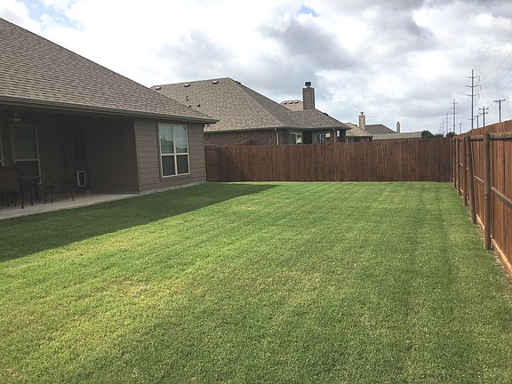 5th image of 2181 Liriope Ln