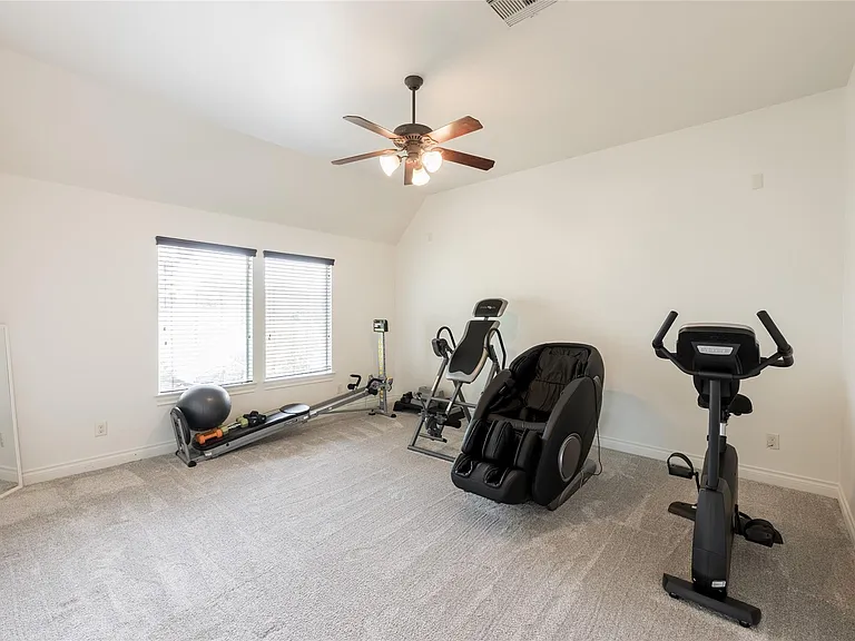 2447 Monarch Terrace Dr — Photo 32