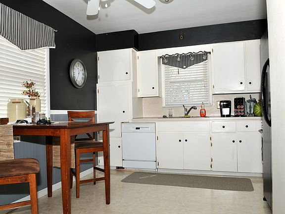 Kitchen with Dining area