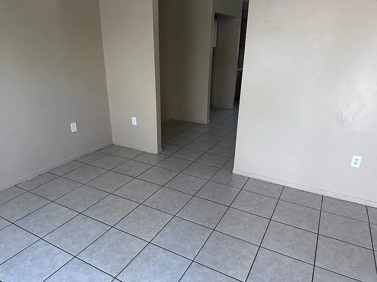 306 Woodrow Ave — Photo 4