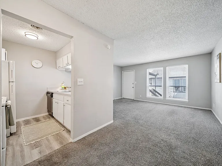 Cedar Park Apartments — Photo 13