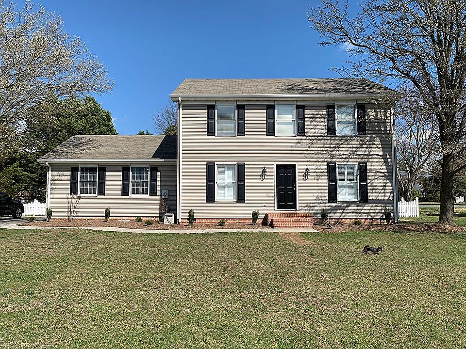 2nd image of 143 Cornwall Rd