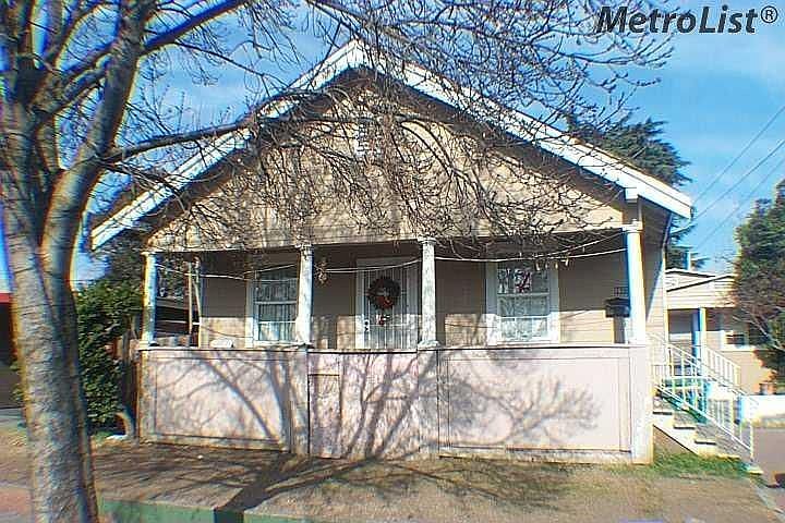 1st image of 1633 E Scotts Ave