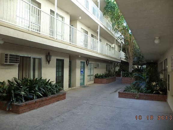 5th image of 5320 Zelzah Ave APT 308
