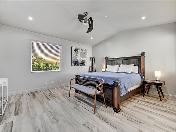 4th image of 26860 N 59th St