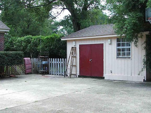 5th image of 1310 E Lakeview Ave