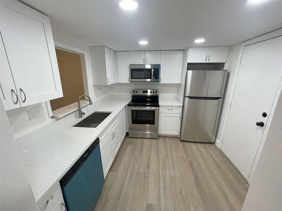 1st image of 404 NW 68th Avenue #303