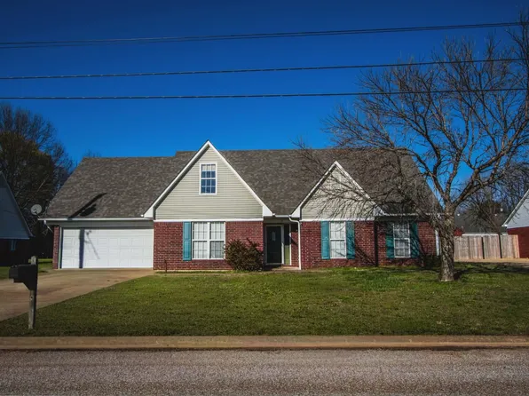 64 Woodchase Dr, Brighton, TN 38011
