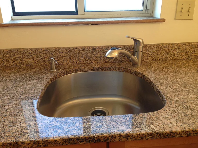 348 Franklin St #301 — Photo 6