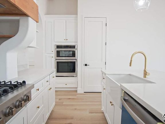 5th image of 7897 E 34th Ln