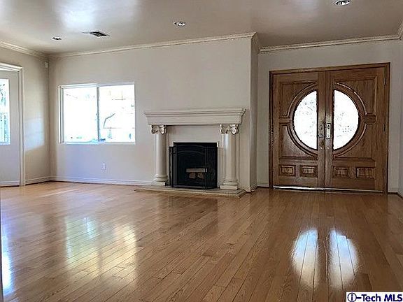 3rd image of 605 Hawthorne St