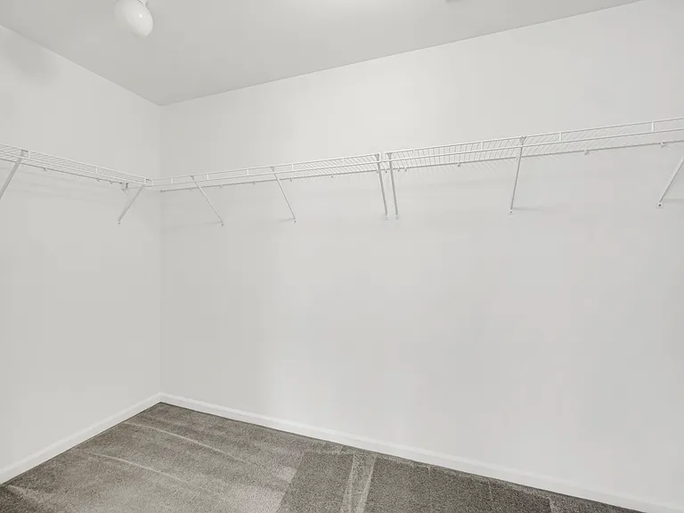 803 W Courtland St — Photo 15