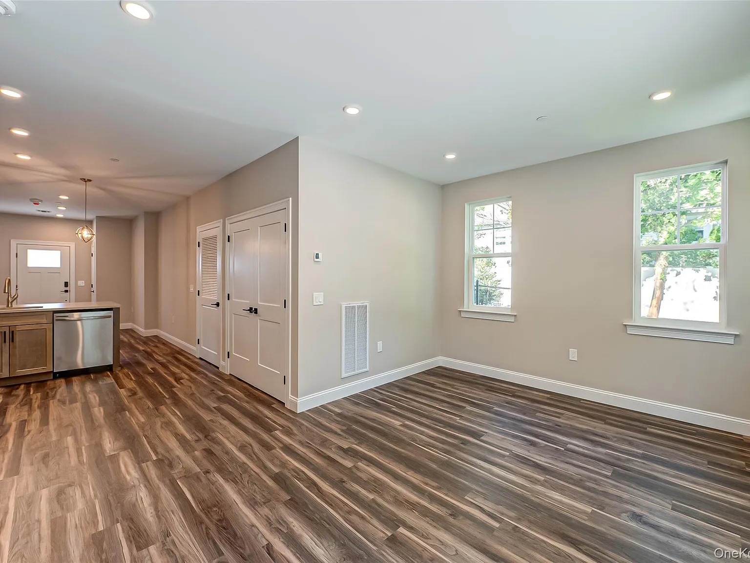 2 bed, 2.0 bath, 772 sqft, $3,875 — Photo 3