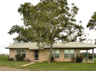 1818 Business Loop 181 N, Floresville, TX 78114
