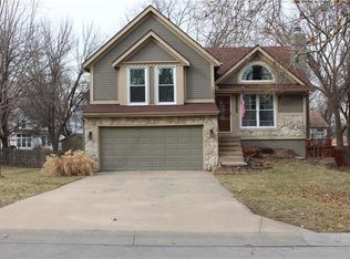 1255 N Lucy Montgomery Way, Olathe, KS 66061