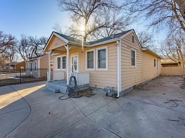 2365 N Salina Ave, Wichita, KS 67204