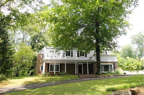 1st image of 180 Hillwood Cir