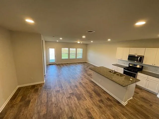 322 Northshore Trl — Photo 5