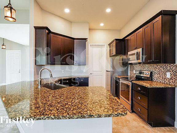 5th image of 2755 NW 5th St