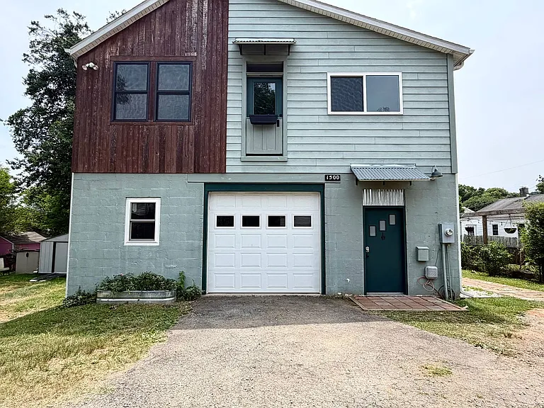 1500 Meridian St — Photo 2