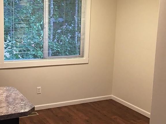 5th image of 3011 NE 140th Ave