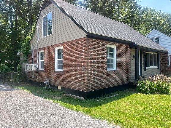 3rd image of 2516 Harrison St