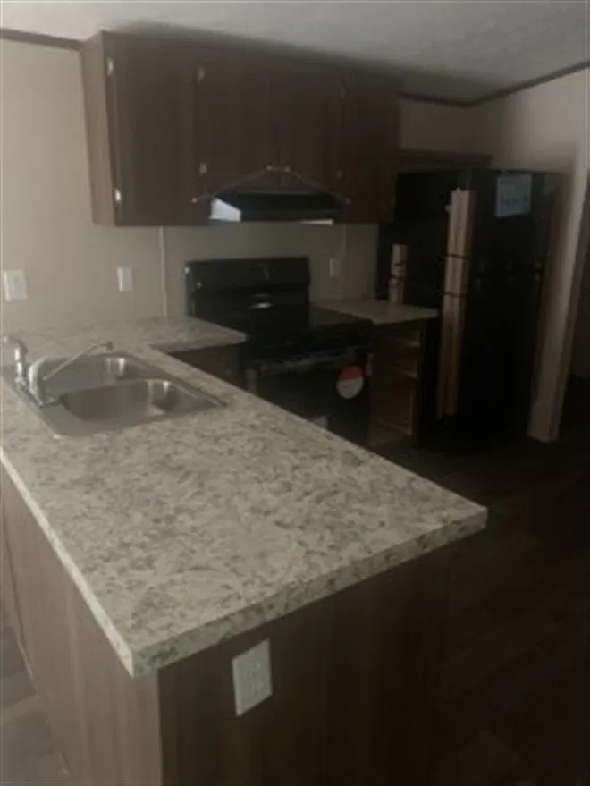 2 bed, 1000 sqft, $1,400 — Photo 2