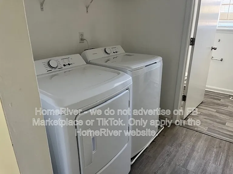 3067 Embry Way SE — Photo 4
