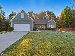 189 Oakwood Dr, Commerce, GA 30529