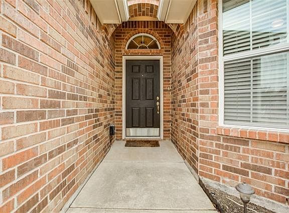 3rd image of 3844 Cedar Falls Dr