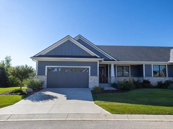 1176 Fox Hill Ct SW, Rochester, MN 55902