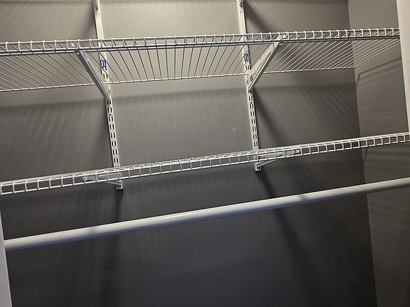 5th image of 105 Walnut Ave Floor 1