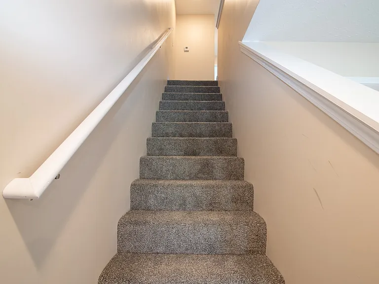 203 Dixon Cir — Photo 37