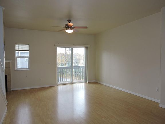5th image of 11536 Heritage Ct
