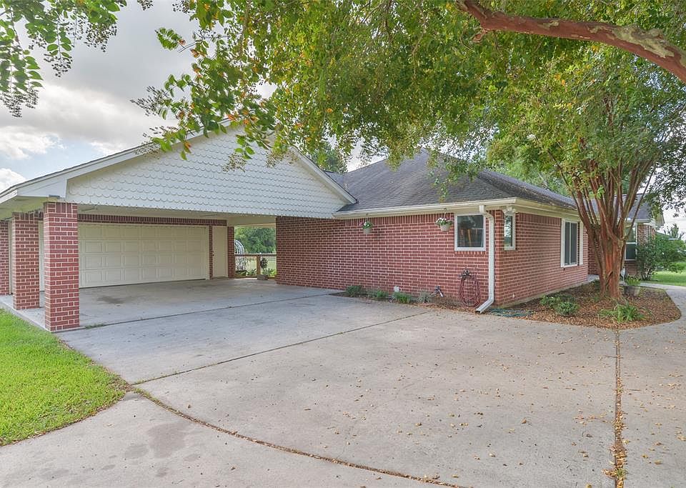 1st image of 21110 Cedar Ln