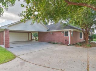 21110 Cedar Ln, Tomball, TX 77377