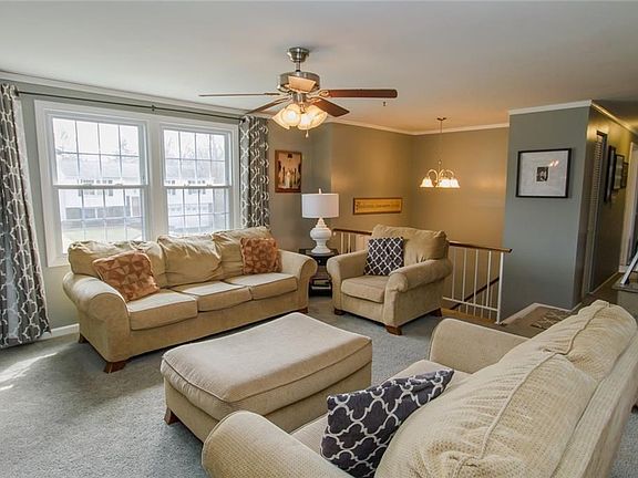 4th image of 220 Brookwood Dr