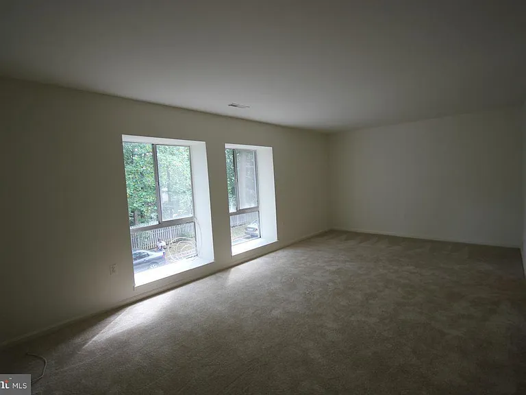3722 Persimmon Cir — Photo 9