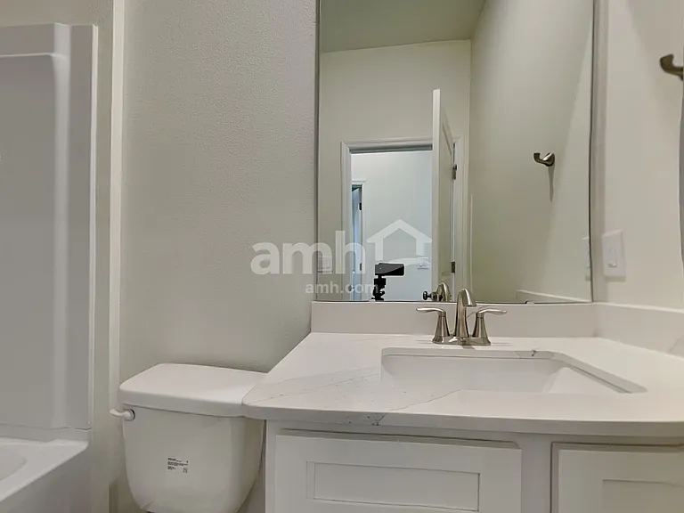 1550 Blue Nile Point — Photo 17
