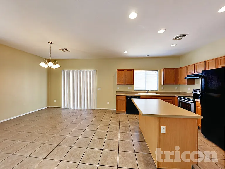 8014 W Lumbee St — Photo 7