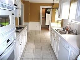 3rd image of 2838 Glenn Lakes Ln