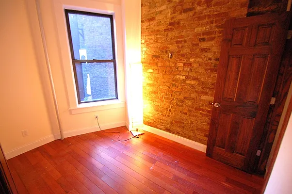 Rented by Bold New York | media 16